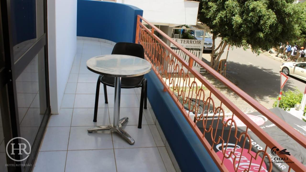 Hotel Roterdao "Under New Management" Praia Exterior photo