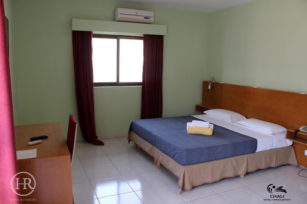 Hotel Roterdao "Under New Management" Praia Exterior photo
